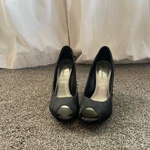 Black peep toed heels